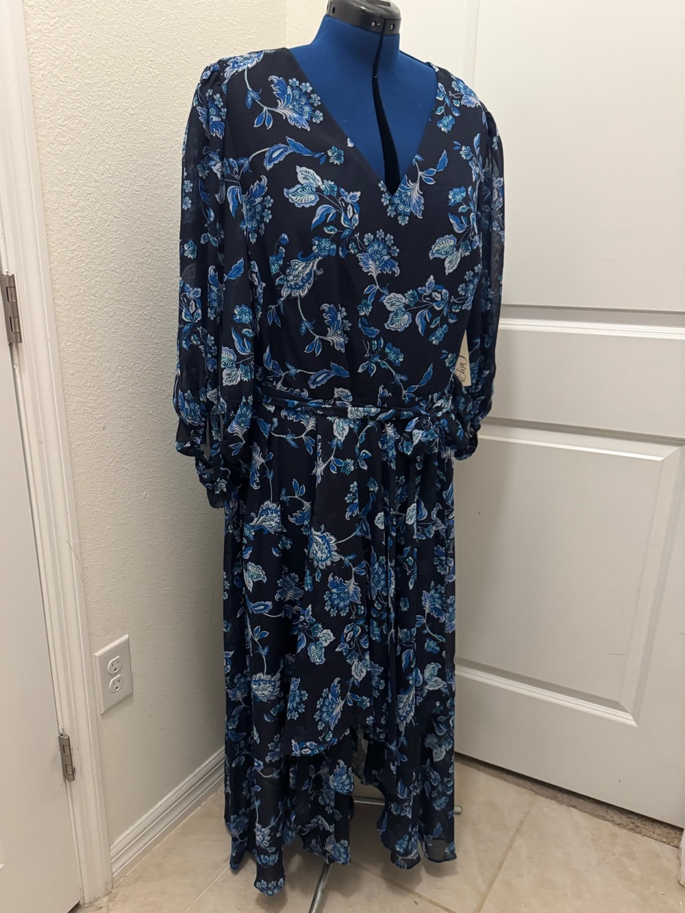 Eliza J Floral Long Sleeve High-Low Faux Wrap Dress deep navy blue 20W NWT